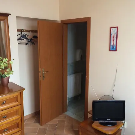 Gubernator Penzión pre hostí 2*